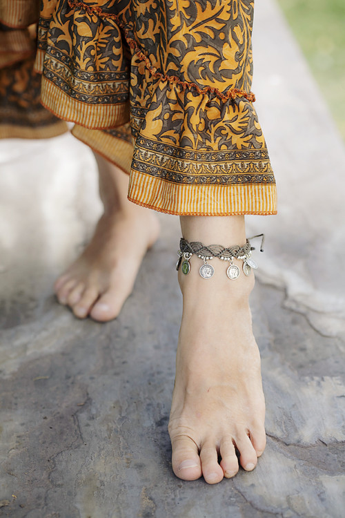 Náramek na nohu macrame — foto 1
