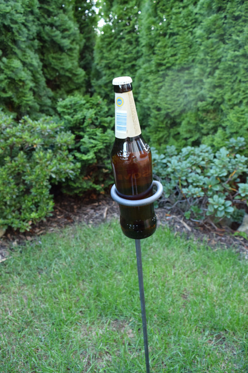Stojánek na láhve, na pivo