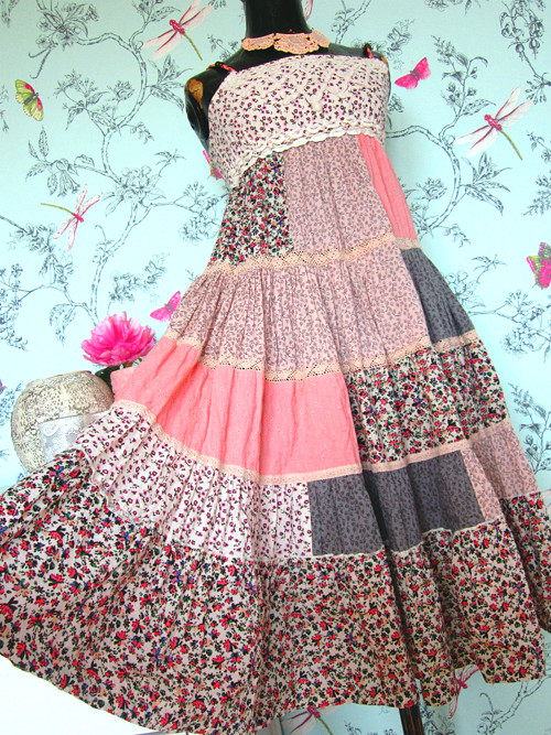 Šaty patchwork parádní dívčí — foto 1