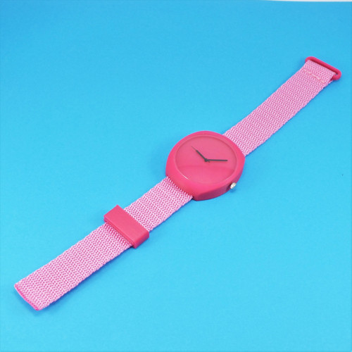 Designové hodinky duha magenta — foto 1