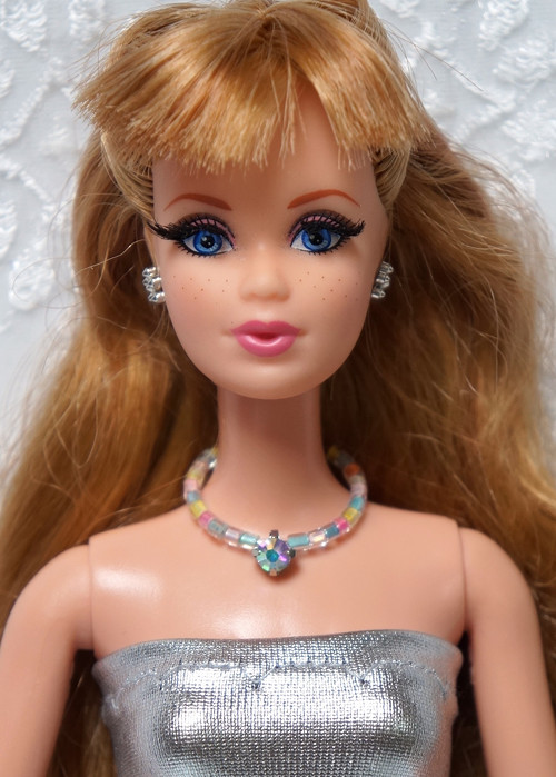 Šperk pro Barbie s kamínkem — foto 1