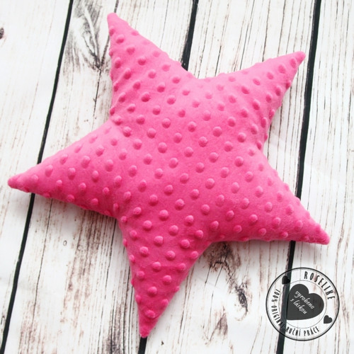 Polštářek hvězdička minky malinová -36 cm