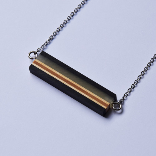 Black Frame / náhrdelník / v pistáciové
