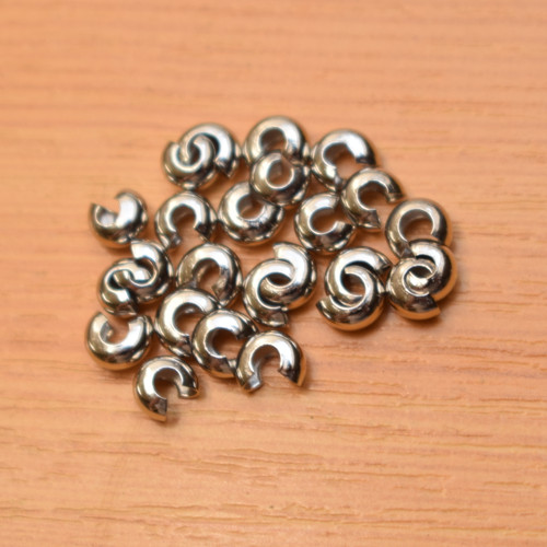 Kryt na rokajl - stříbrný - 4x3 mm - 20 kusů