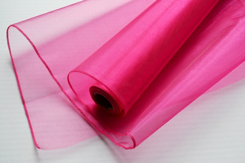 Organza tmavě růžová obroubená