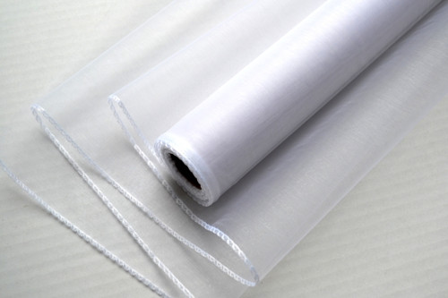 Organza bílá obroubená