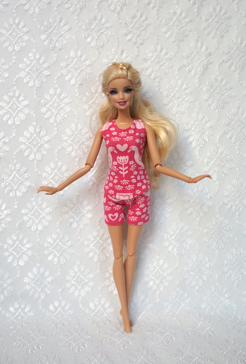 Letní komplet pro Barbie — foto 1