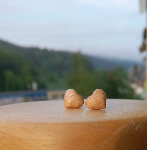 Dřevěné náušnice srdce pro j... — foto 1