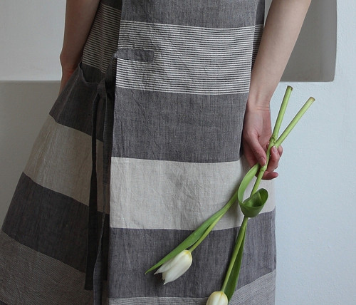 REZERVACE - šaty SARAH len indigo / smetanová — foto 1