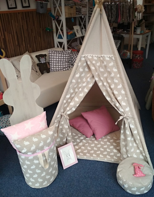Dětské teepee bílí králíčci na režné — foto 1
