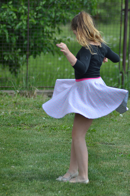 Kolová sukýnka šedo-růžová — foto 1