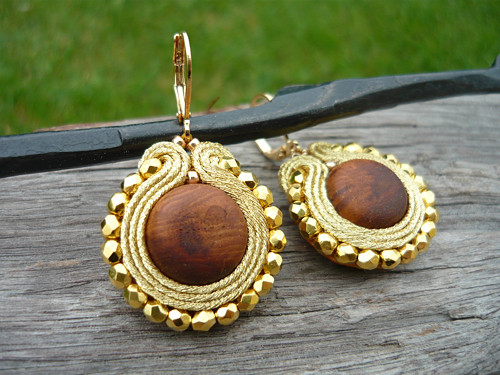Soutache Náušnice "WOOD" Zlaté mini — foto 1