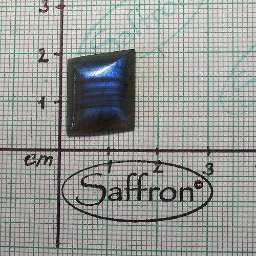 Labradorit kabošon 11 — foto 1