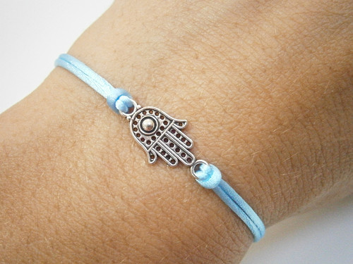"Hamsa" - modrý saténový náramek — foto 1