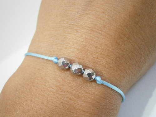 Decentní náramek s minerálem Hematit (Silver) — foto 1