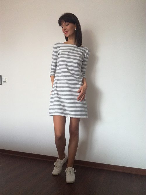 Šaty Niké — foto 1