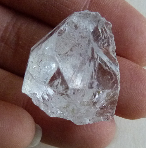 Křišťál surový - 2,8 cm Extra — foto 1