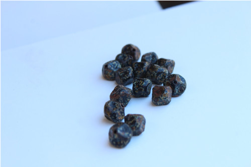 Lucerničky s travertinem - mačkané korále po 50 g
