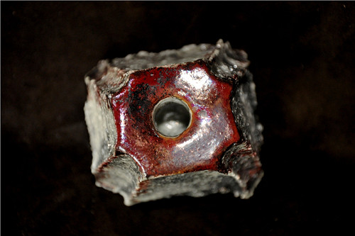 RAKU váza: Sopka (dárkové balení)