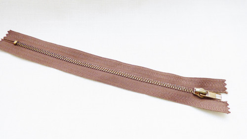 Zip 23 cm**VÝPRODEJ** — foto 1