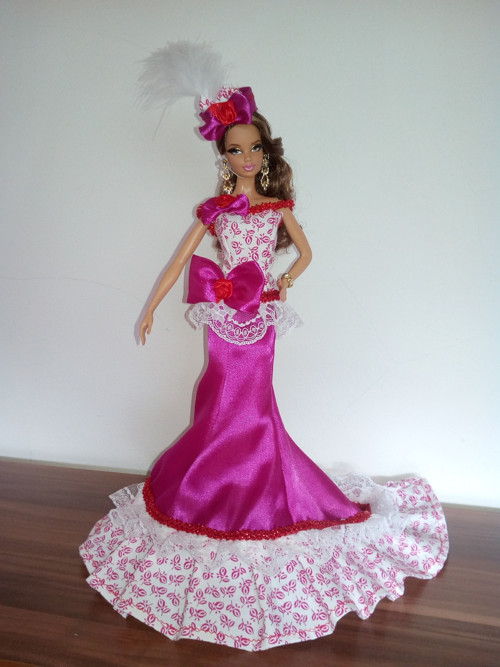 Halenka+sukně pro Barbie dámu — foto 1