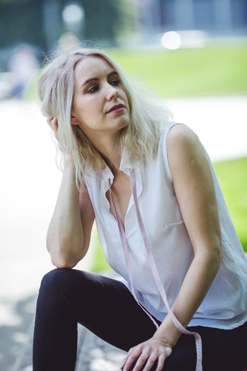 Arnica coconut krátký rukáv jemná průsvitná