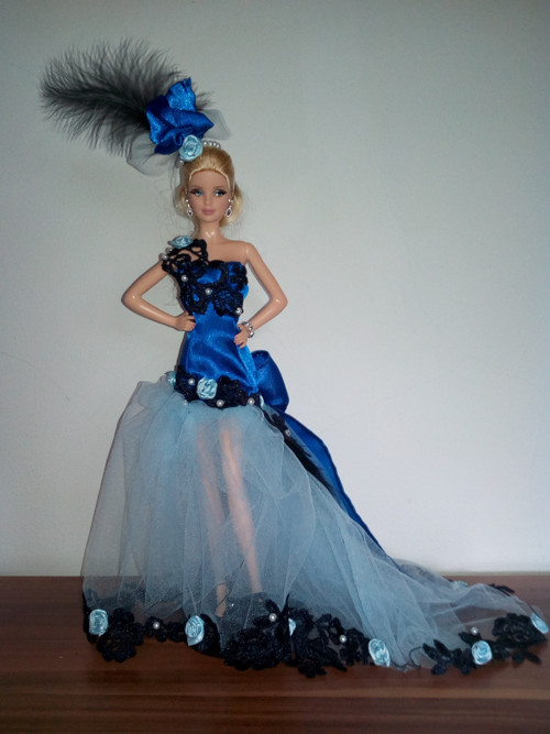 Modré večerní šaty pro Barbie — foto 1
