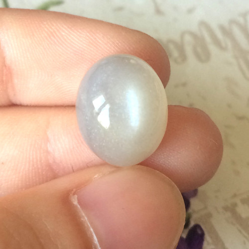 Mesačný kameň kabošon/19x11x8mm