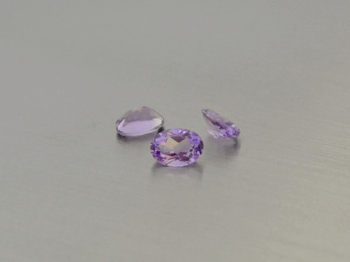 Ametyst 4x6 mm ovál přírodní broušený