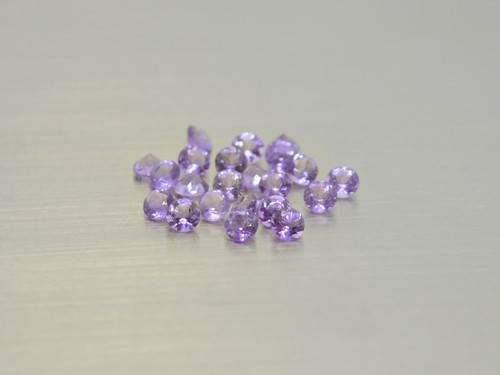 Ametyst 3 mm kulatý přírodní broušený