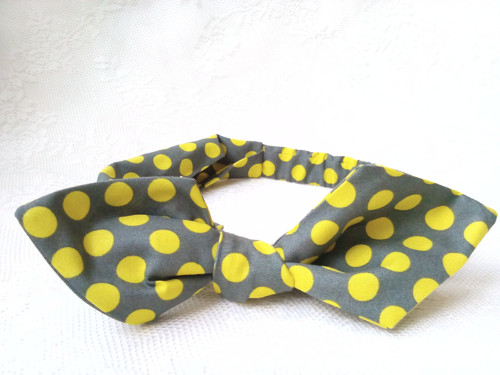 Pin Up headband on elastic (grey/yellow dots)