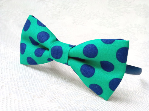 Pin Up headband (green/dark blue polka dots)