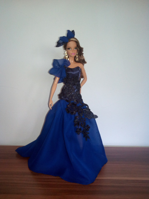 Večerní šaty pro Barbie — foto 1