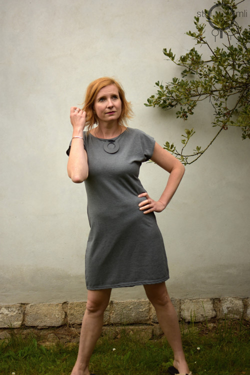 Šedé šaty, vel. XXL — foto 1