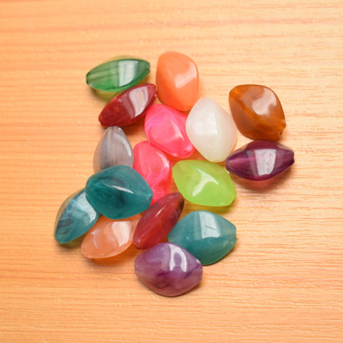 Akrylové korálky - imitace kamene - 16x13x8mm