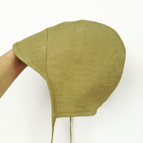 Lněný čepec mechové barvy/ Bonnet linen moss — foto 1