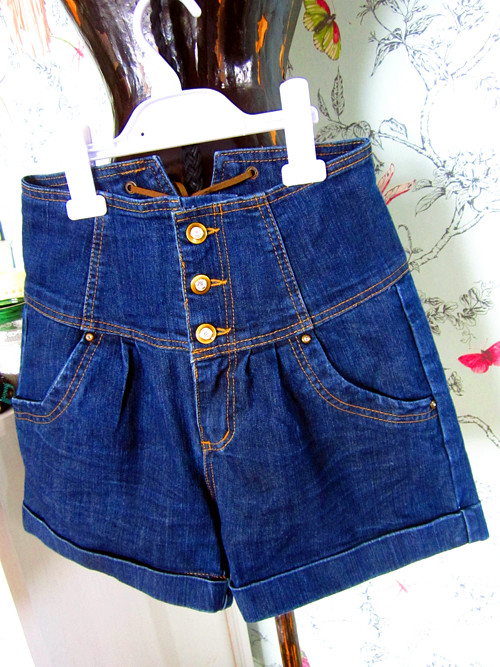 Kraťásky jeans "pin-up" — foto 1