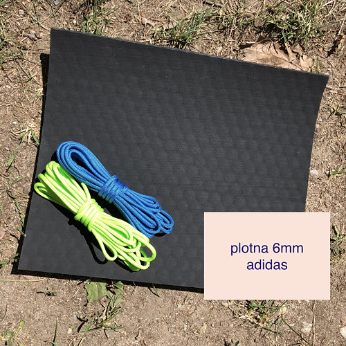 Černá plotna 6mm, 4m paracordu,na huarache sandály — foto 1