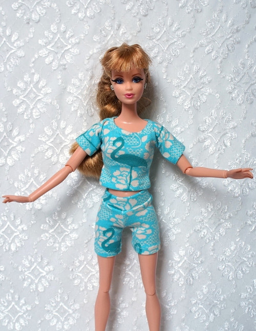 Letní komplet pro Barbie — foto 1