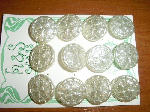 12x starožitné SKLENĚNÉ knoflíky, voskované