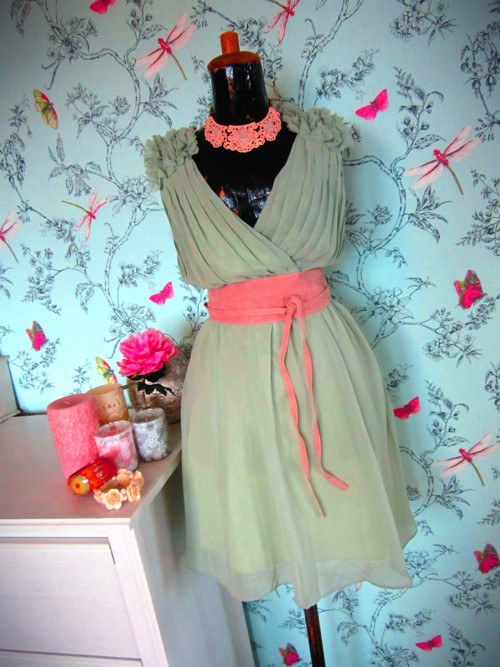 Šaty elegance in mint — foto 1