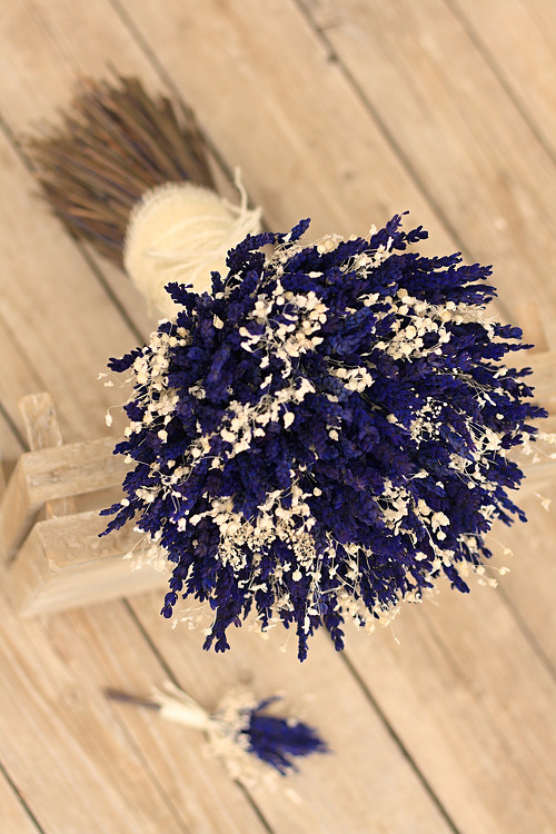 Svatební kytice "Levandule s gypsophillou"