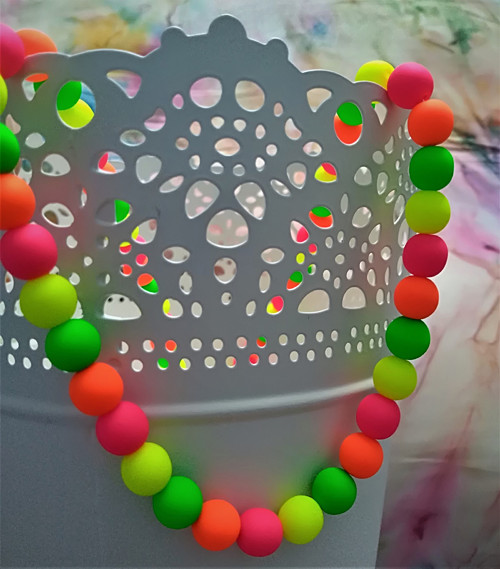 Neonový náhrdelník — foto 1