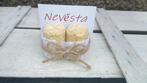 Stojánek a jmenovku - špunty — foto 1