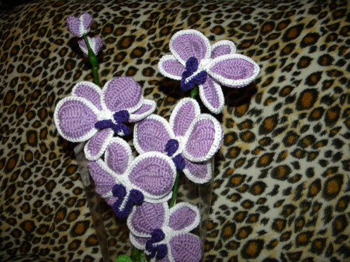 Háčkovaná orchidej fialová