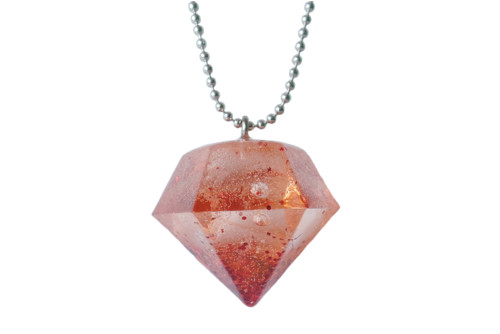 Náhrdelník "Resin" tvar diamant červený