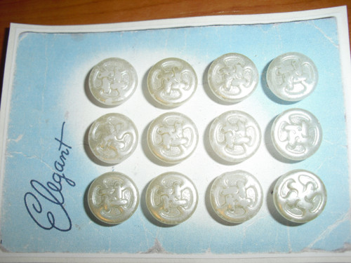 12x starožitné SKLENĚNÉ knoflíky, voskované