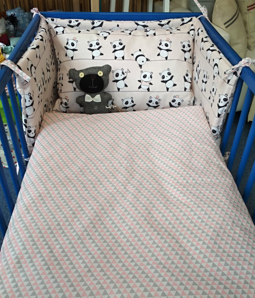 Dětské povlečení pandy a trojúhelníčky — foto 1