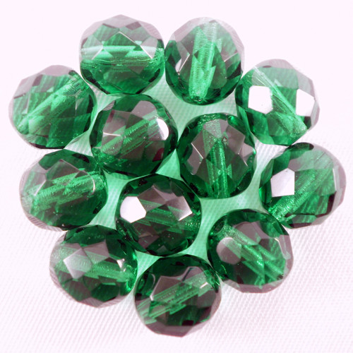 15ks České broušené ohňovky 10mm Emerald