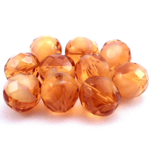 15ks České broušené ohňovky 10mm Topaz mléčný